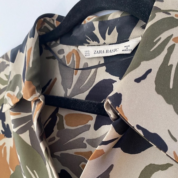 Never worn Zara leaf cameo dress - Picture 2 of 7